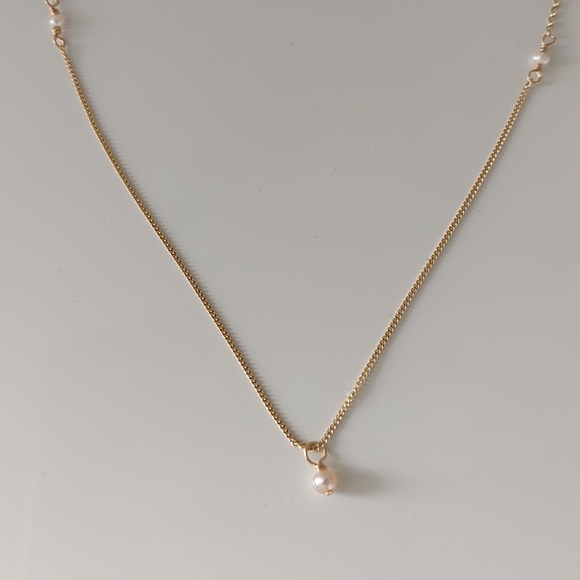 Mejuri Jewelry - 10k solid gold pearl necklace.